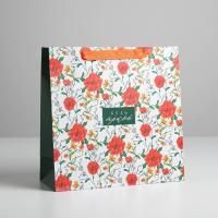 Пакет подарочный бумажный (30х30х12) ламинир Будь яркой 1/1